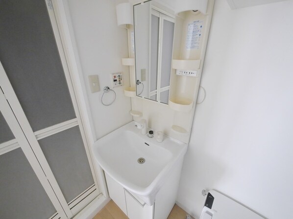 ホワイトレジデンス鷺沼の物件内観写真